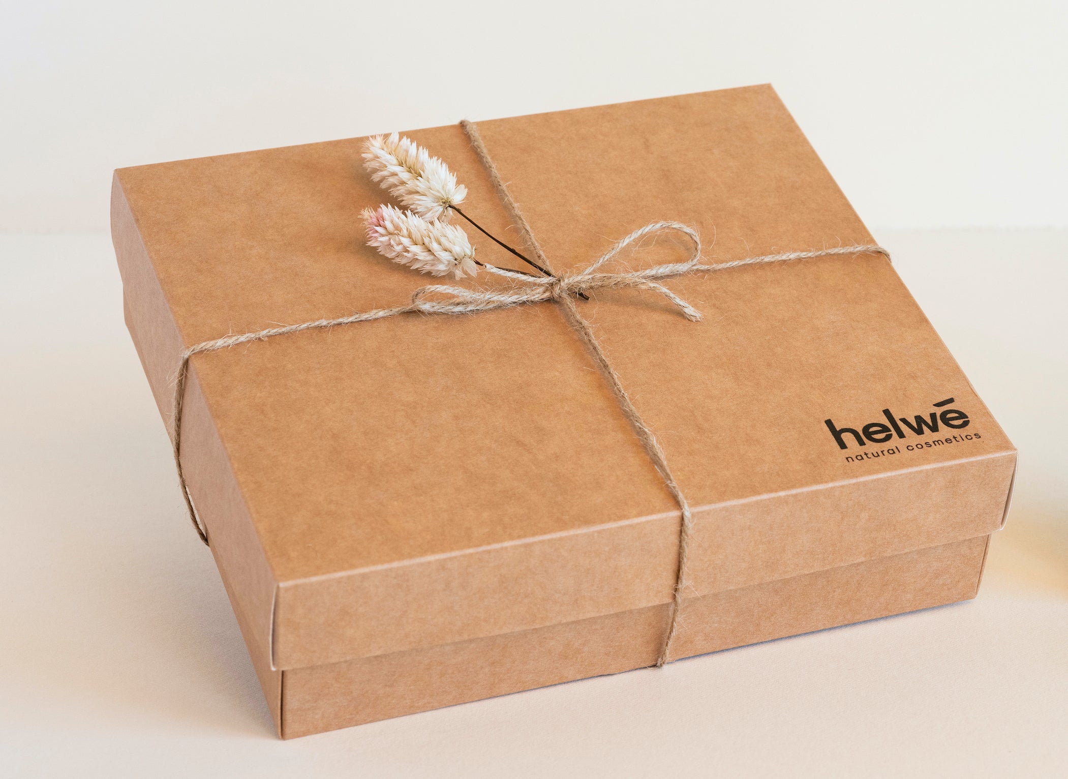 Helwe Free gift box – Helwé Natural Skincare