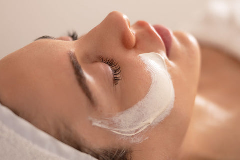 The Helwé Signature Facial